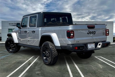 2021 Jeep Gladiator Willys
