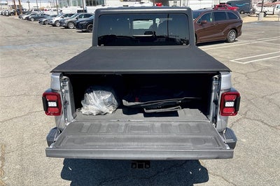 2021 Jeep Gladiator Willys