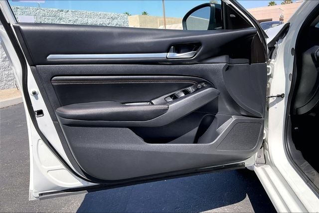 2023 Nissan Altima 2.0 SR
