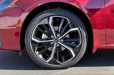 2025 Nissan Altima 2.5 SR