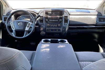 2023 Nissan Titan SV