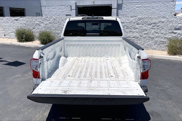 2023 Nissan Titan SV