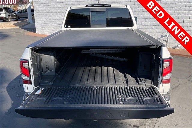 2024 Nissan Titan XD Platinum Reserve PLATINUM RESERVE