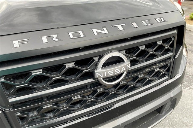 2023 Nissan Frontier S