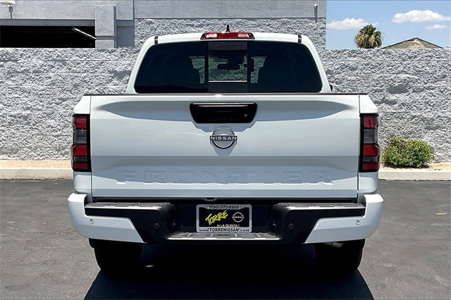 2025 Nissan Frontier SV