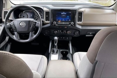 2023 Nissan Frontier SV