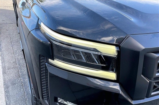 2023 Nissan Frontier PRO-X