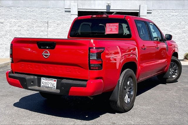 2025 Nissan Frontier SV