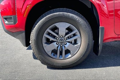 2025 Nissan Frontier SV