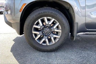 2023 Nissan Frontier SV