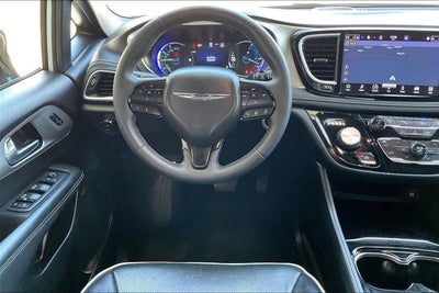 2023 Chrysler Pacifica Hybrid Limited