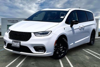 2023 Chrysler Pacifica Hybrid Limited