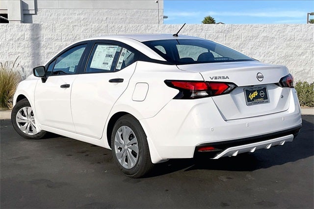 2025 Nissan Versa 1.6 S