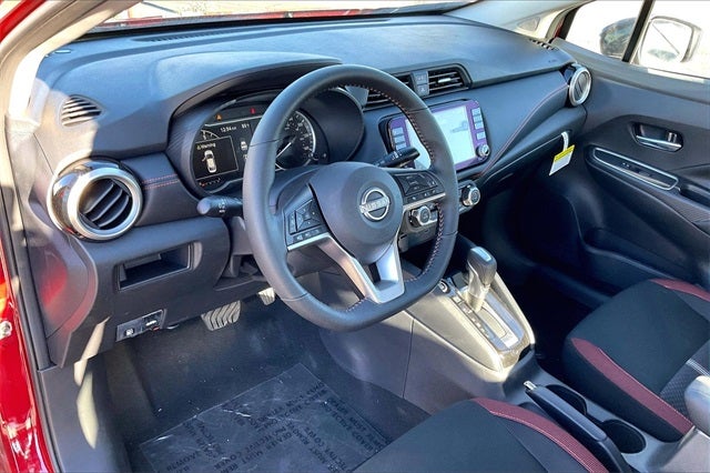 2025 Nissan Versa 1.6 SR