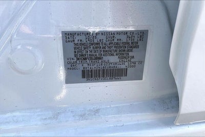 2025 Nissan Versa 1.6 SR