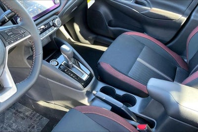 2025 Nissan Versa 1.6 SR