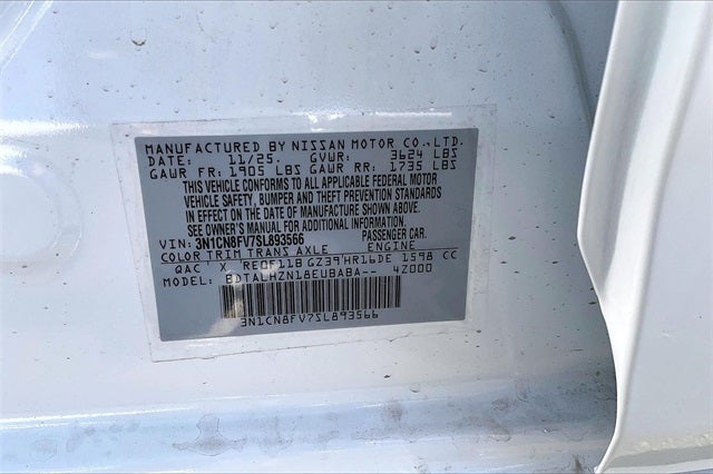 2025 Nissan Versa 1.6 SR