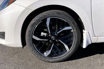 2025 Nissan Versa 1.6 SR