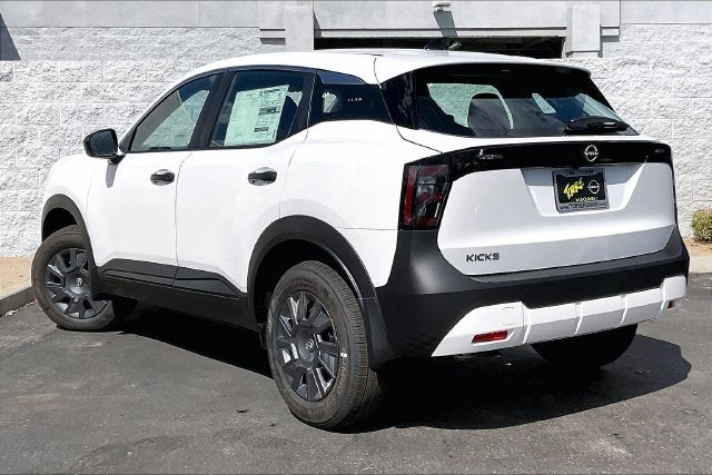 2027 Nissan Kicks S