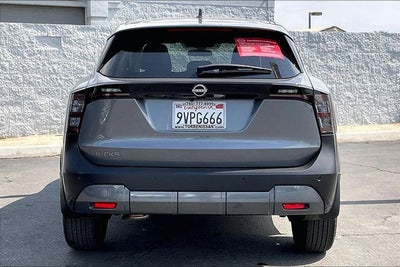 2025 Nissan Kicks SV