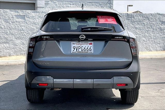 2025 Nissan Kicks SV