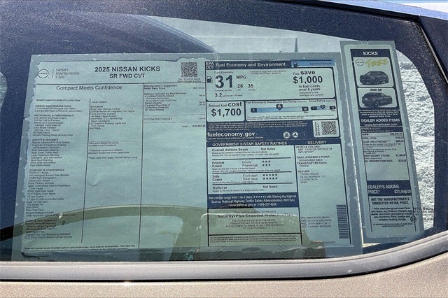 2025 Nissan Kicks SR