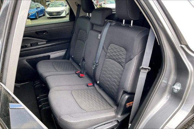 2025 Nissan Pathfinder S