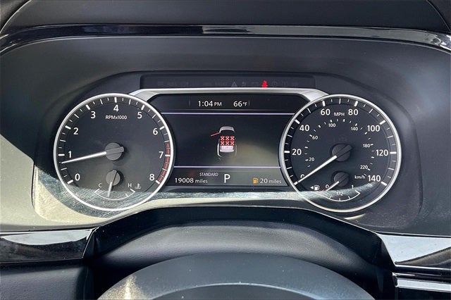 2022 Nissan Pathfinder SV