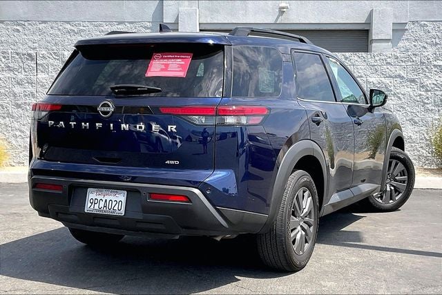 2025 Nissan Pathfinder SV
