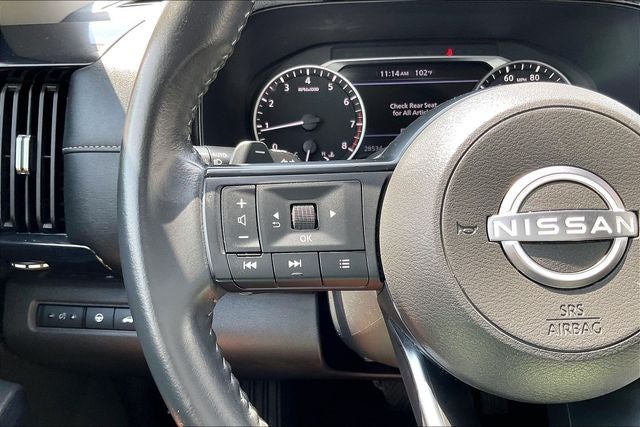 2025 Nissan Pathfinder SV