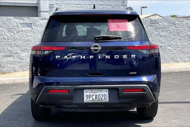 2025 Nissan Pathfinder SV