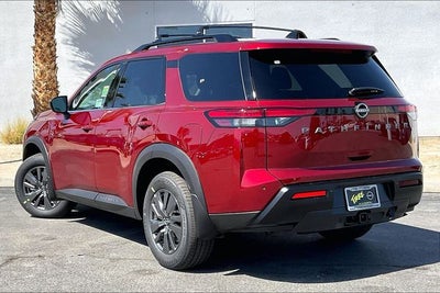 2026 Nissan Pathfinder SV