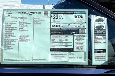 2025 Nissan Pathfinder SL
