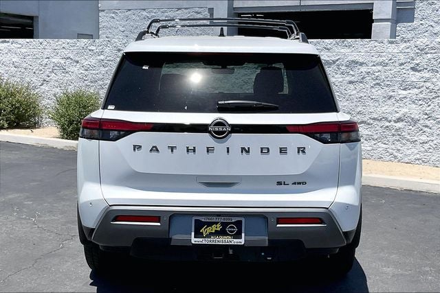 2026 Nissan Pathfinder SL