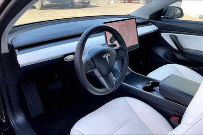 2019 Tesla Model 3 Standard Range Plus