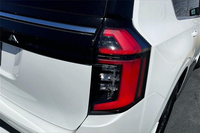 2026 Nissan Armada SV