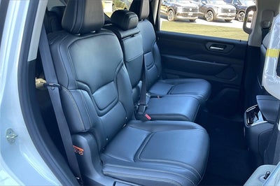 2026 Nissan Armada SV