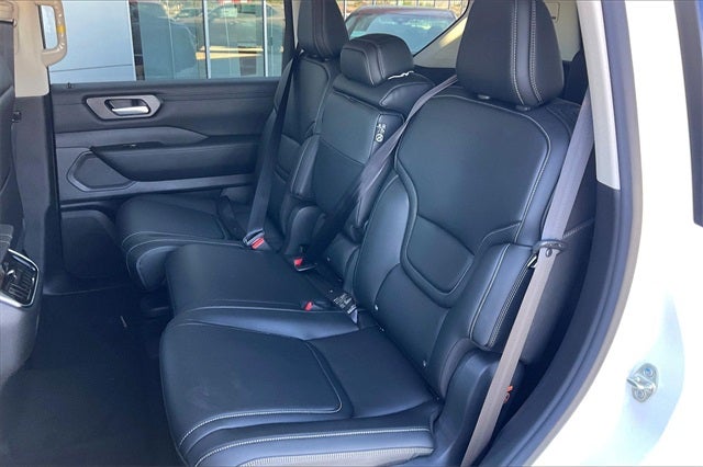 2026 Nissan Armada SV