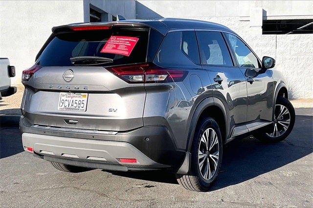2022 Nissan Rogue SV