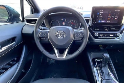 2025 Toyota Corolla Hatchback SE