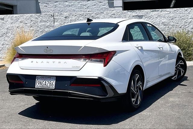 2024 Hyundai Elantra Limited