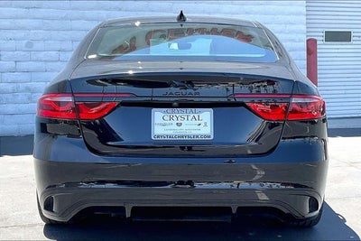 2024 Jaguar XF R-Dynamic SE