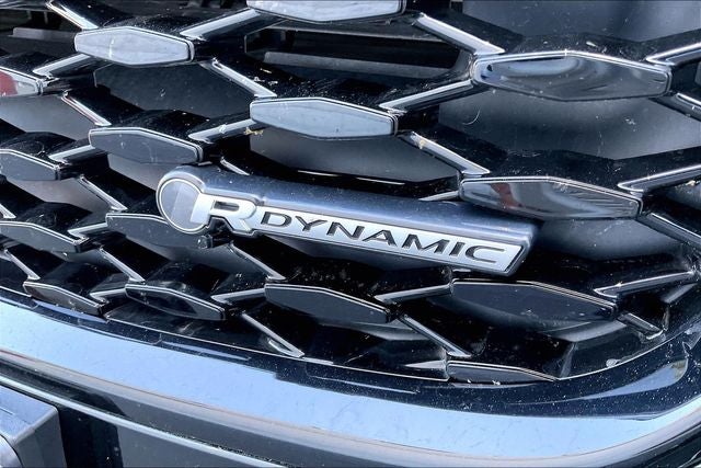 2024 Jaguar XF R-Dynamic SE