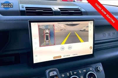 2024 Land Rover Defender 130 X-Dynamic SE