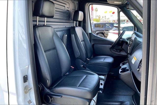 2025 Mercedes-Benz Sprinter 2500 Crew 144 WB