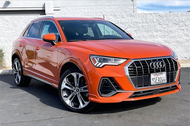2019 Audi Q3 2.0T Prestige S line quattro