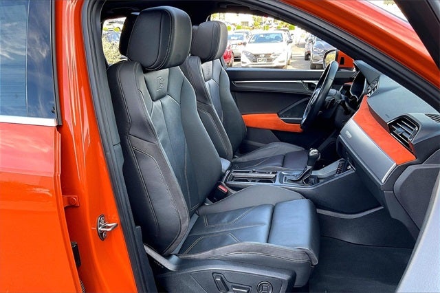 2019 Audi Q3 2.0T Prestige S line quattro