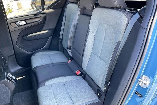 2024 Volvo XC40 B5 Core