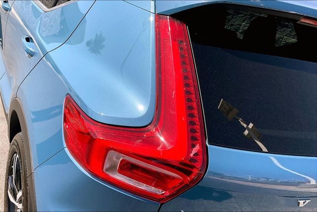 2024 Volvo XC40 B5 Core