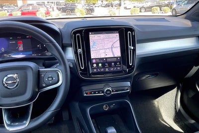2024 Volvo XC40 B5 Core